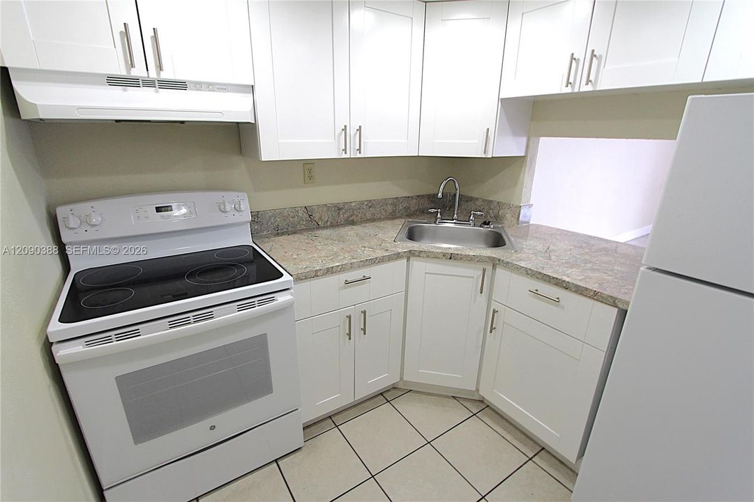 For Rent: $1,775 (1 beds, 1 baths, 598 Square Feet)