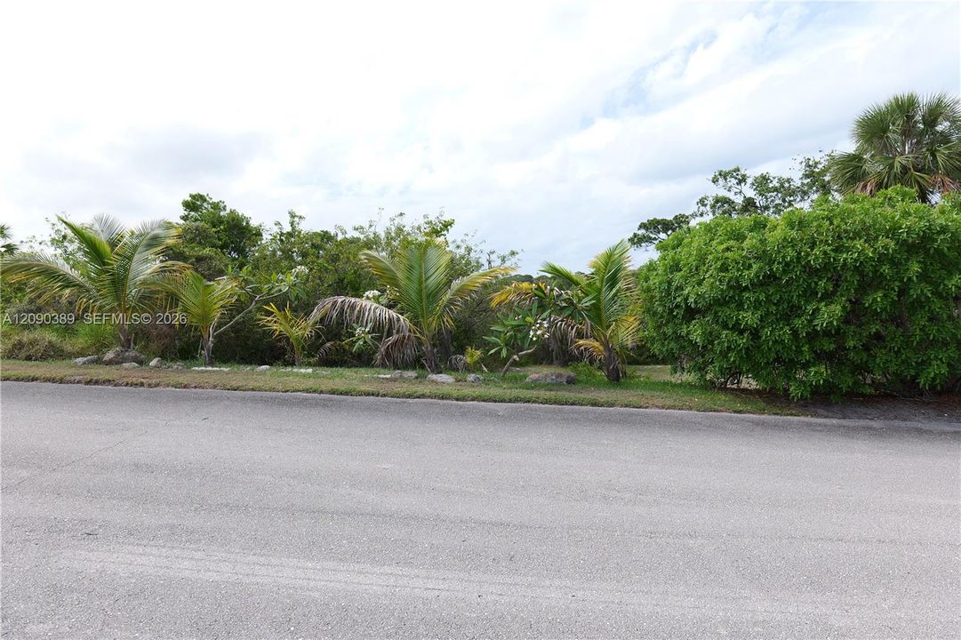 En Venta: $499,000 (0.23 acres)