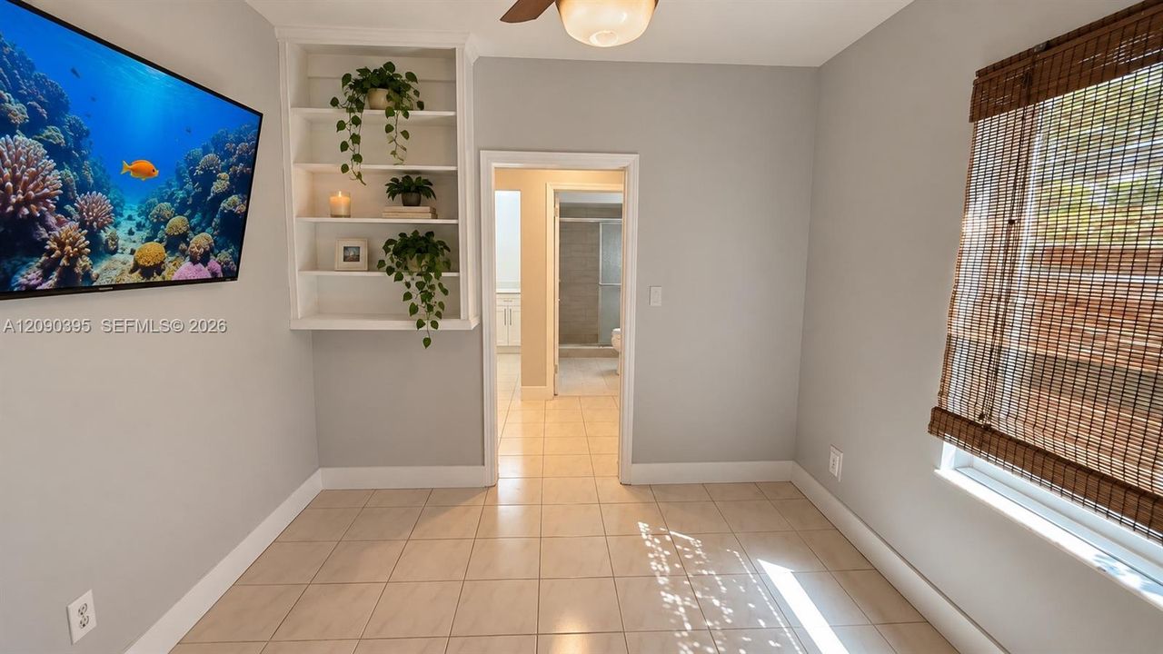 For Rent: $1,450 (1 beds, 1 baths, 425 Square Feet)