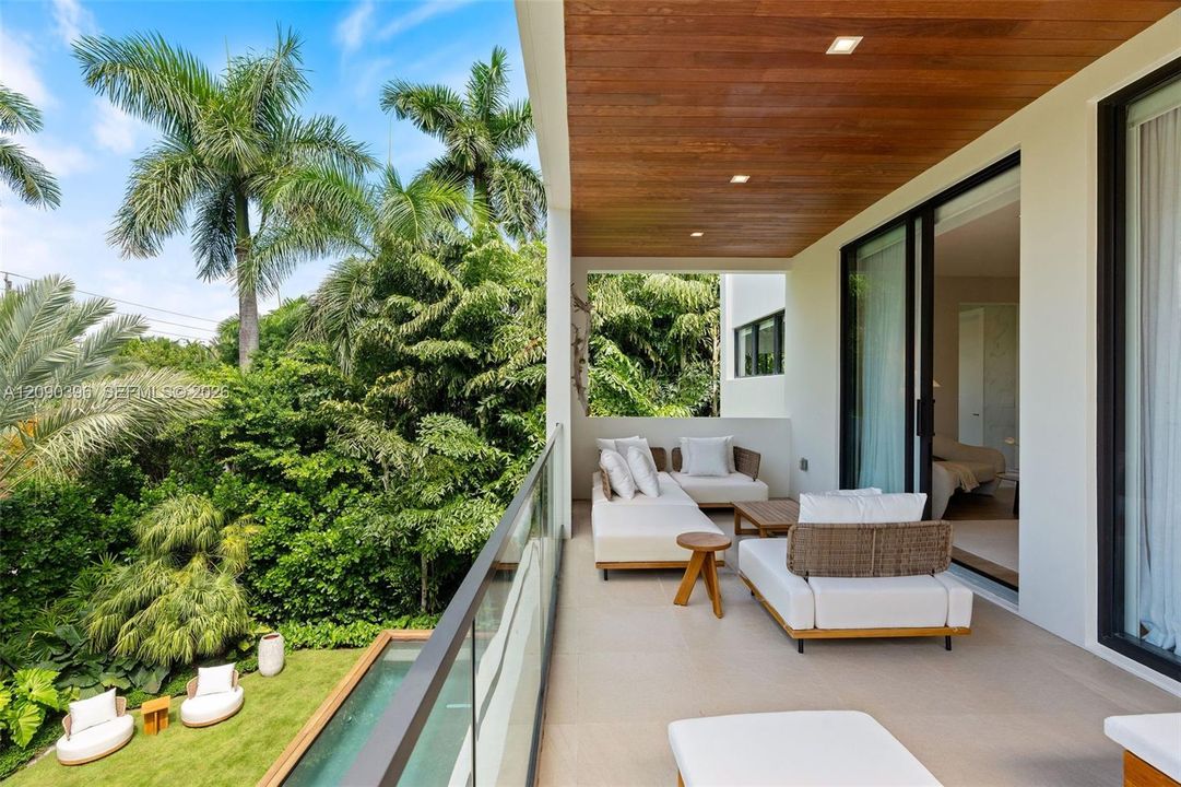 En Venta: $6,595,000 (4 camas, 4 baños, 3623 Pies cuadrados)