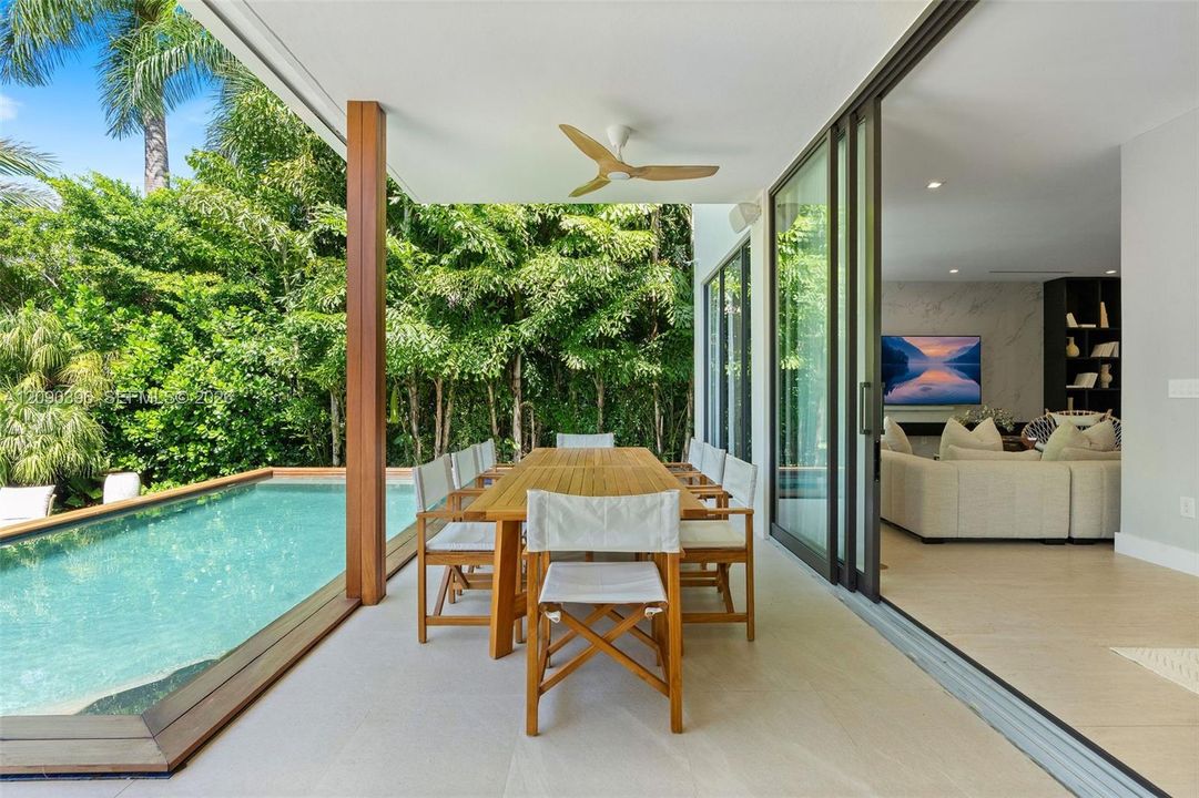 En Venta: $6,595,000 (4 camas, 4 baños, 3623 Pies cuadrados)