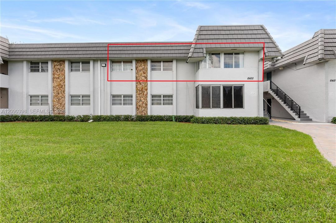 For Sale: $199,000 (2 beds, 2 baths, 950 Square Feet)