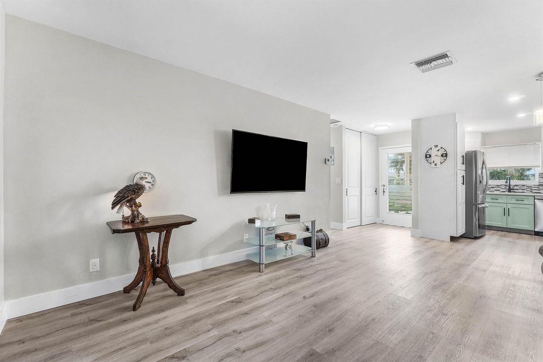 006-2883CrosleyDriveWest-F-WestPalmBeach