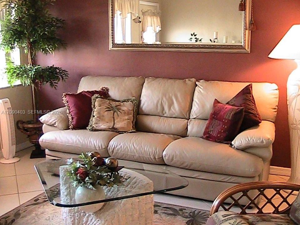 En Venta: $116,000 (1 camas, 1 baños, 625 Pies cuadrados)