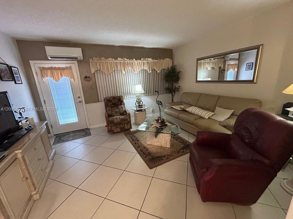 En Venta: $116,000 (1 camas, 1 baños, 625 Pies cuadrados)