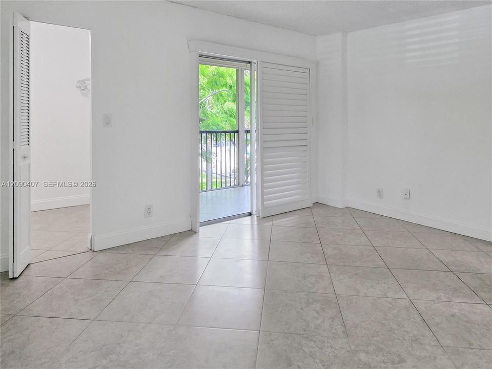 В аренду: $2,300 (2 спален, 2 ванн, 1050 Квадратных фут)