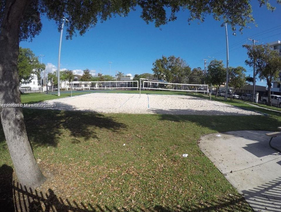 For Rent: $1,650 (0 beds, 1 baths, 520 Square Feet)