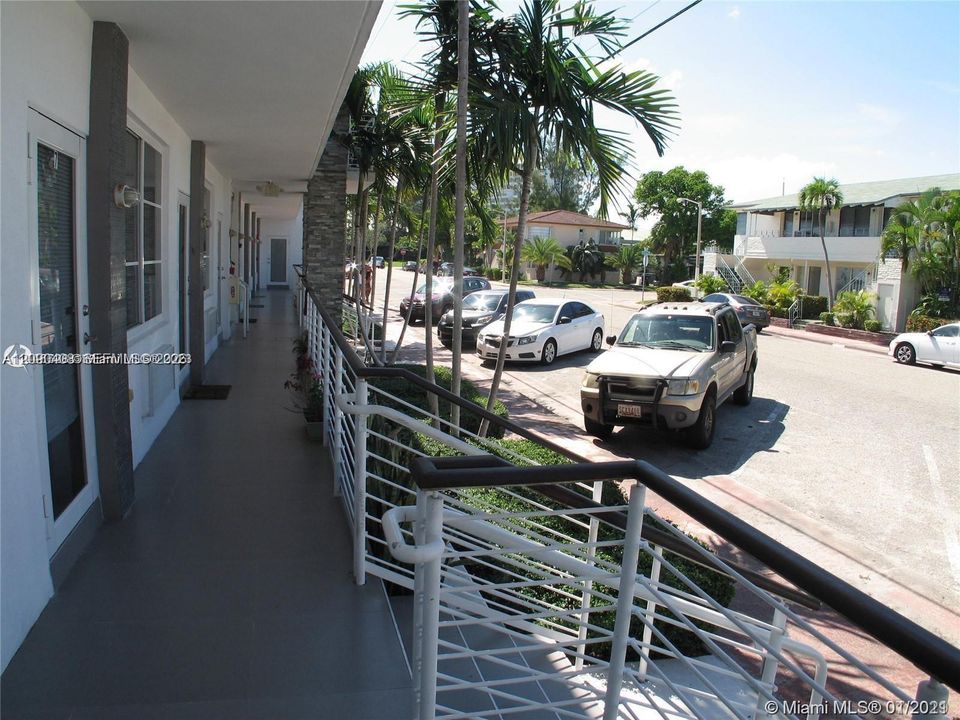 For Rent: $1,650 (0 beds, 1 baths, 520 Square Feet)