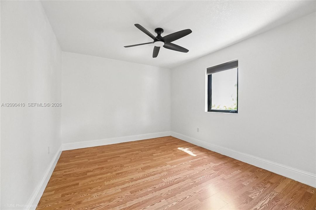 В аренду: $4,750 (3 спален, 3 ванн, 1716 Квадратных фут)