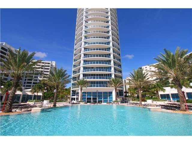 For Rent: $7,500 (3 beds, 3 baths, 2115 Square Feet)