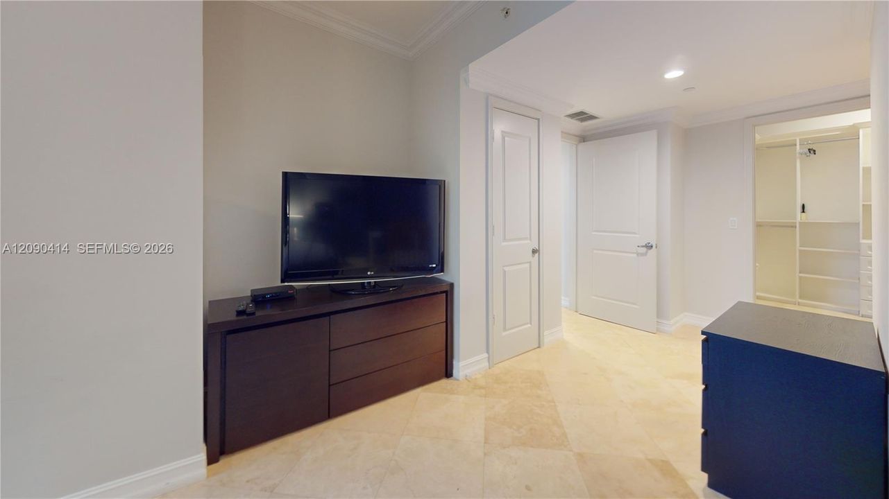 For Rent: $7,500 (3 beds, 3 baths, 2115 Square Feet)