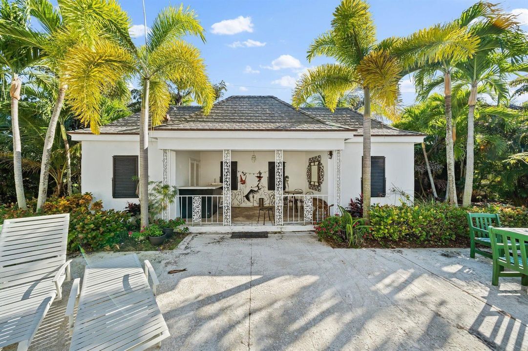 Private Courtyard