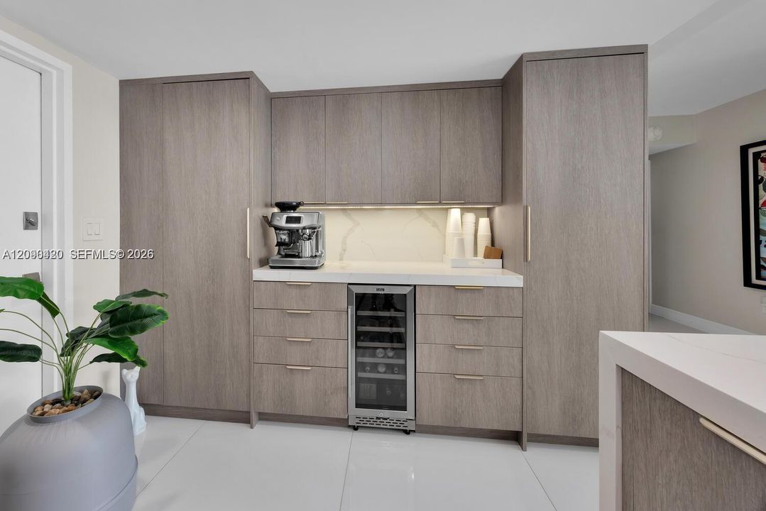 En Venta: $999,000 (2 camas, 2 baños, 1260 Pies cuadrados)