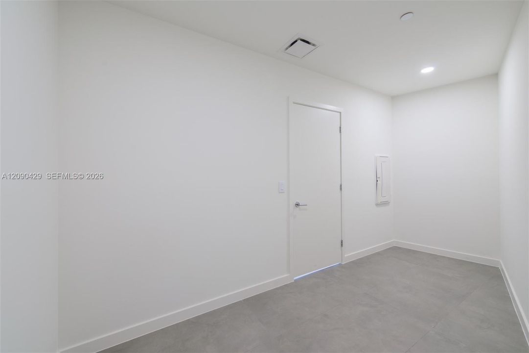 В аренду: $16,000 (3 спален, 3 ванн, 0 Квадратных фут)