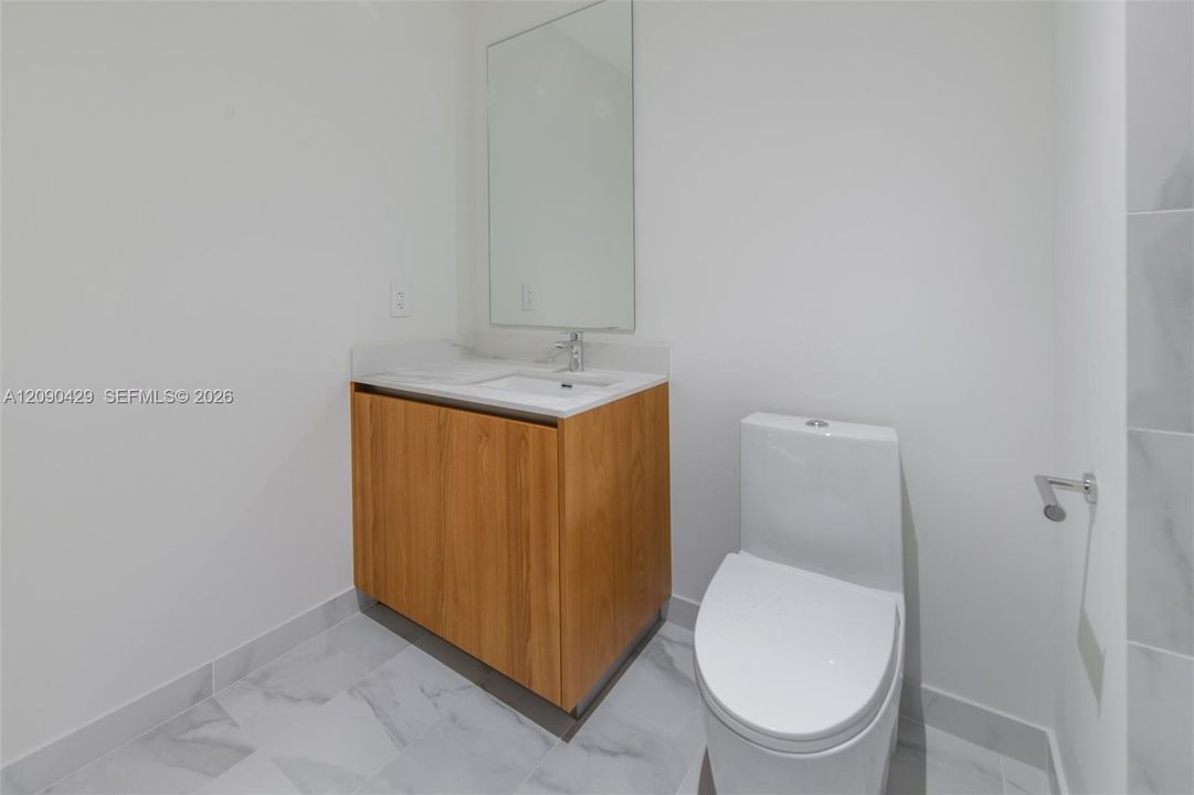 В аренду: $16,000 (3 спален, 3 ванн, 0 Квадратных фут)