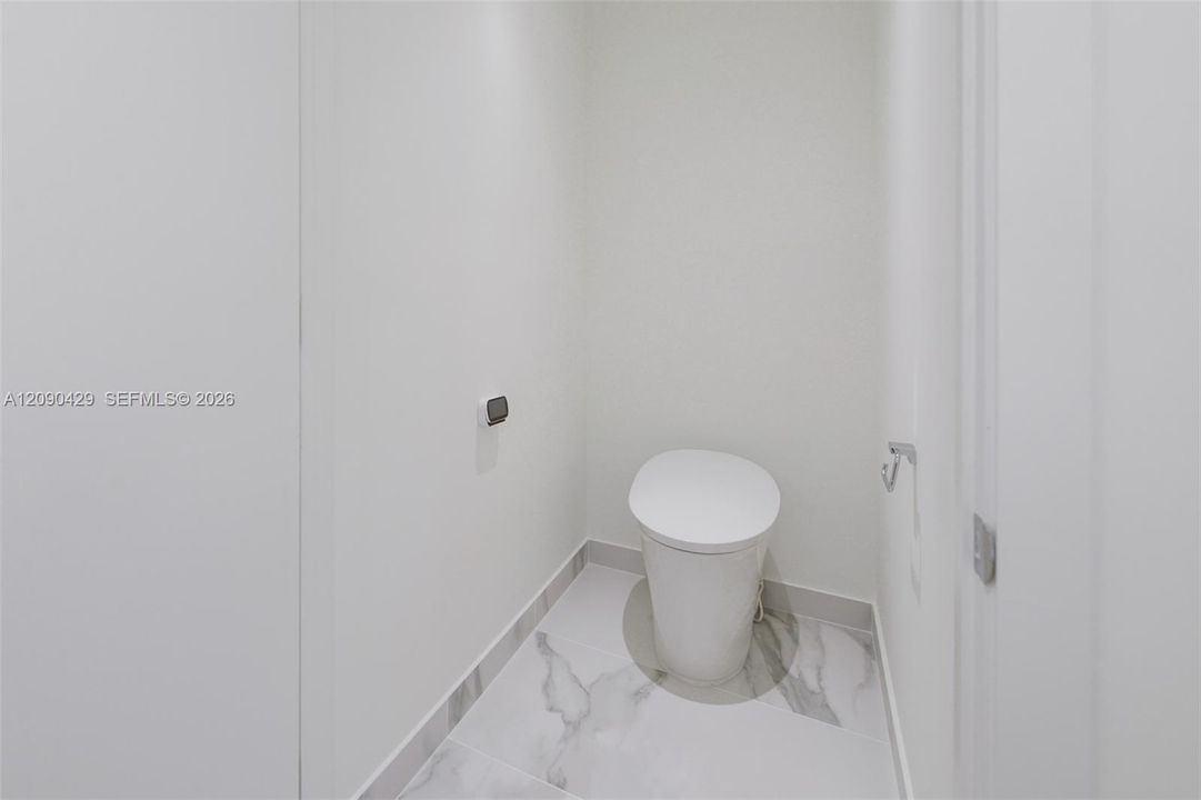 В аренду: $16,000 (3 спален, 3 ванн, 0 Квадратных фут)