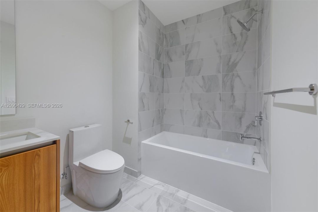 В аренду: $16,000 (3 спален, 3 ванн, 0 Квадратных фут)