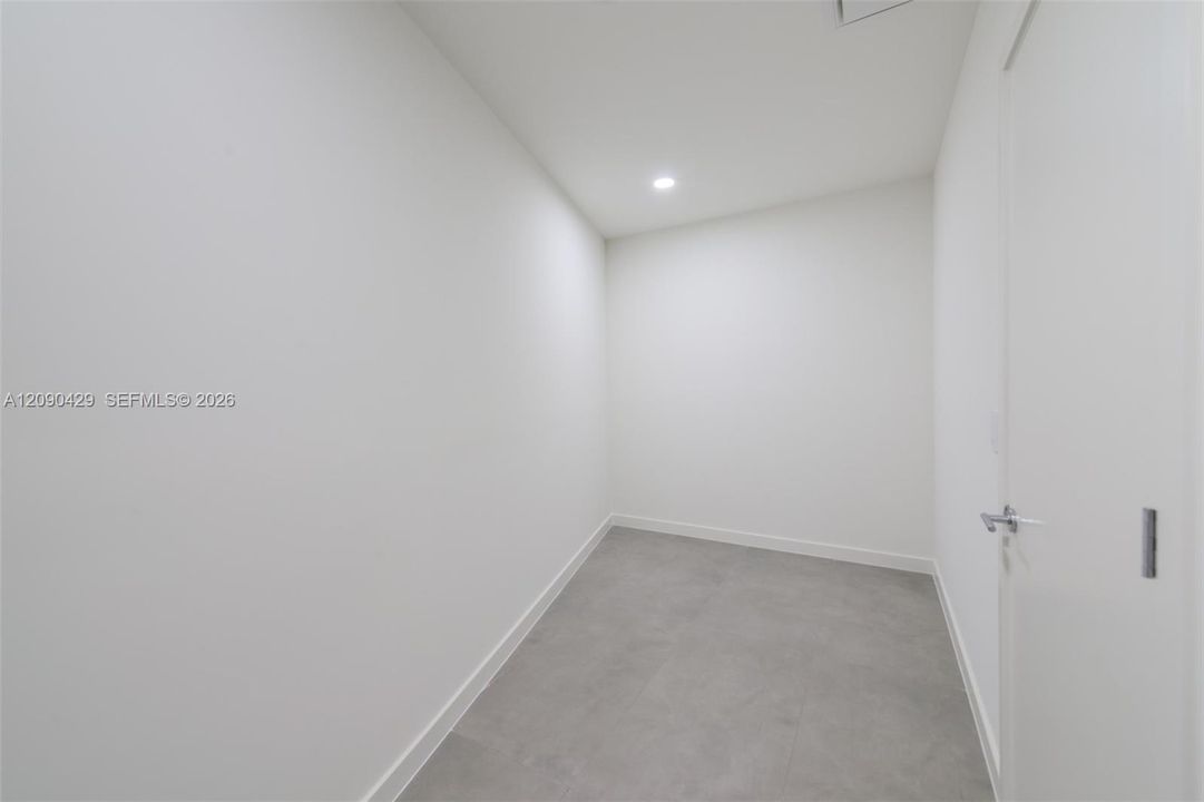В аренду: $16,000 (3 спален, 3 ванн, 0 Квадратных фут)