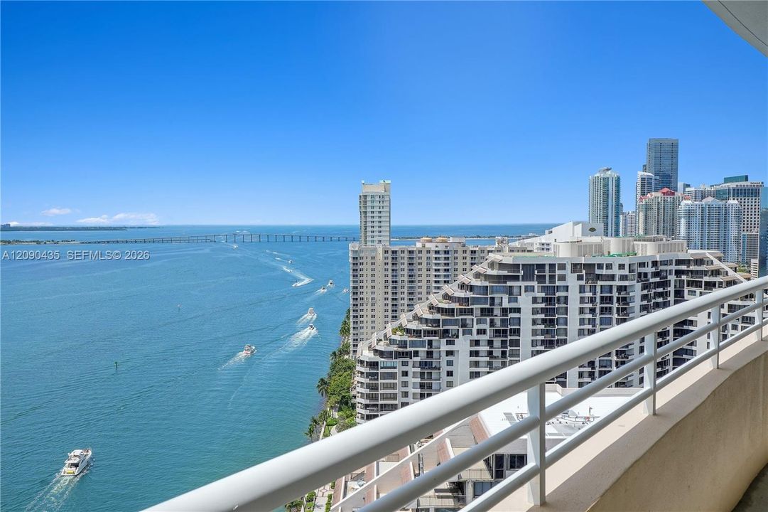 For Rent: $4,700 (2 beds, 2 baths, 1317 Square Feet)
