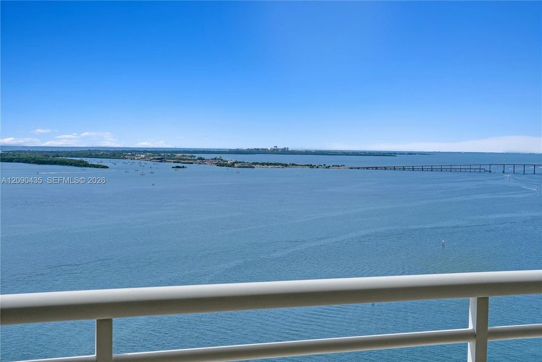 For Rent: $4,700 (2 beds, 2 baths, 1317 Square Feet)