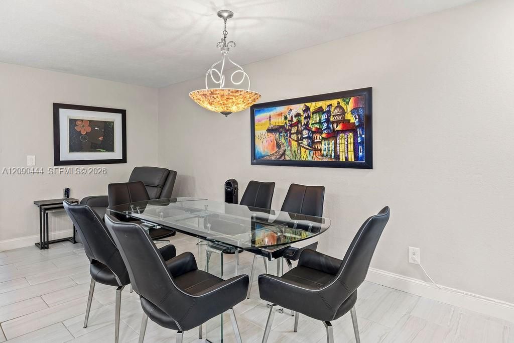 En Venta: $475,000 (3 camas, 3 baños, 1878 Pies cuadrados)