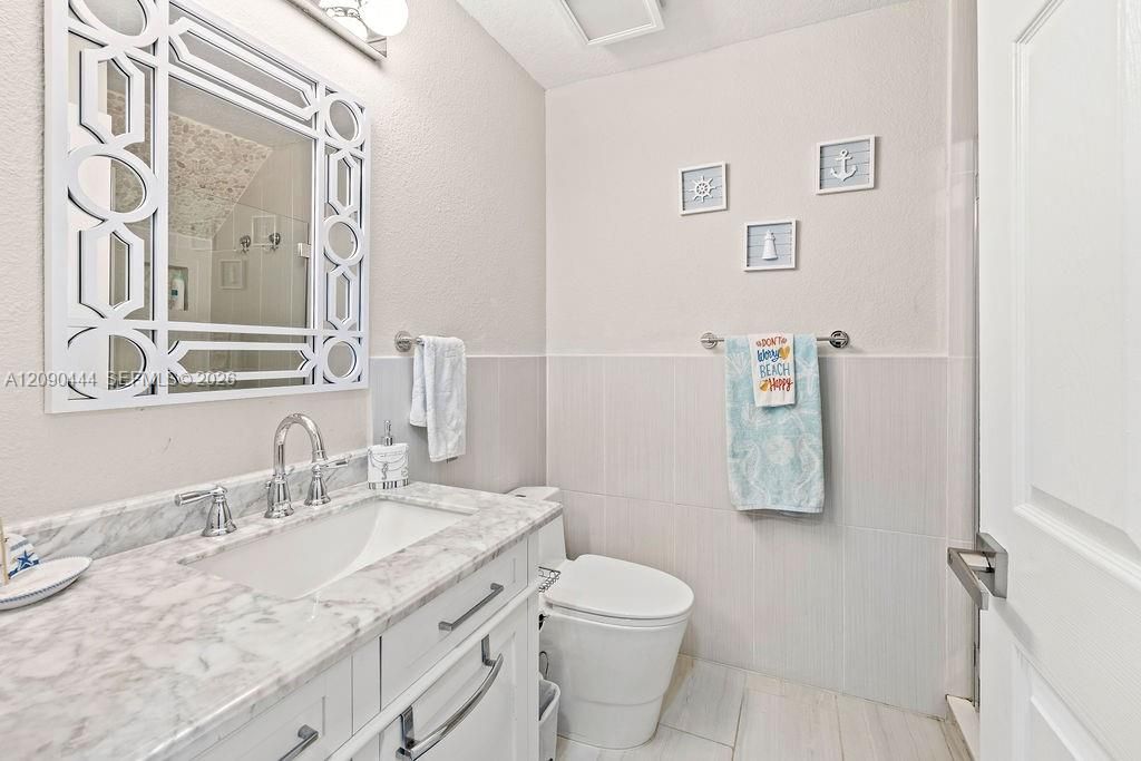En Venta: $475,000 (3 camas, 3 baños, 1878 Pies cuadrados)