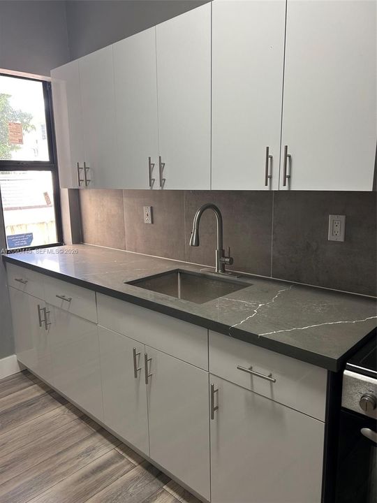 For Rent: $1,950 (1 beds, 1 baths, 0 Square Feet)