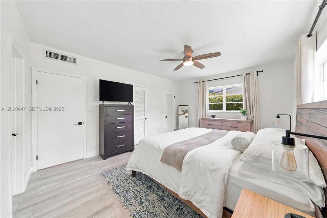 For Sale: $1,699,000 (3 beds, 2 baths, 1872 Square Feet)