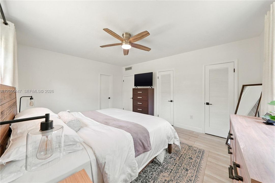 For Sale: $1,699,000 (3 beds, 2 baths, 1872 Square Feet)