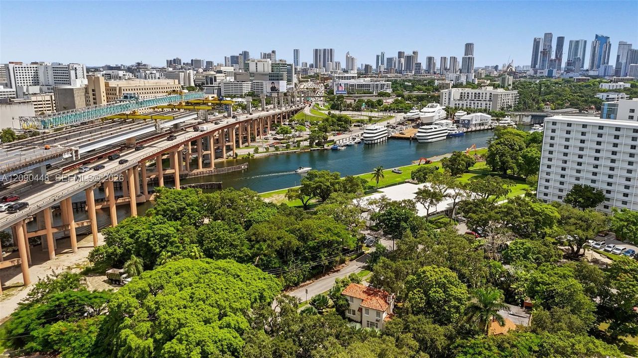 En Venta: $839,000 (3 camas, 2 baños, 1552 Pies cuadrados)