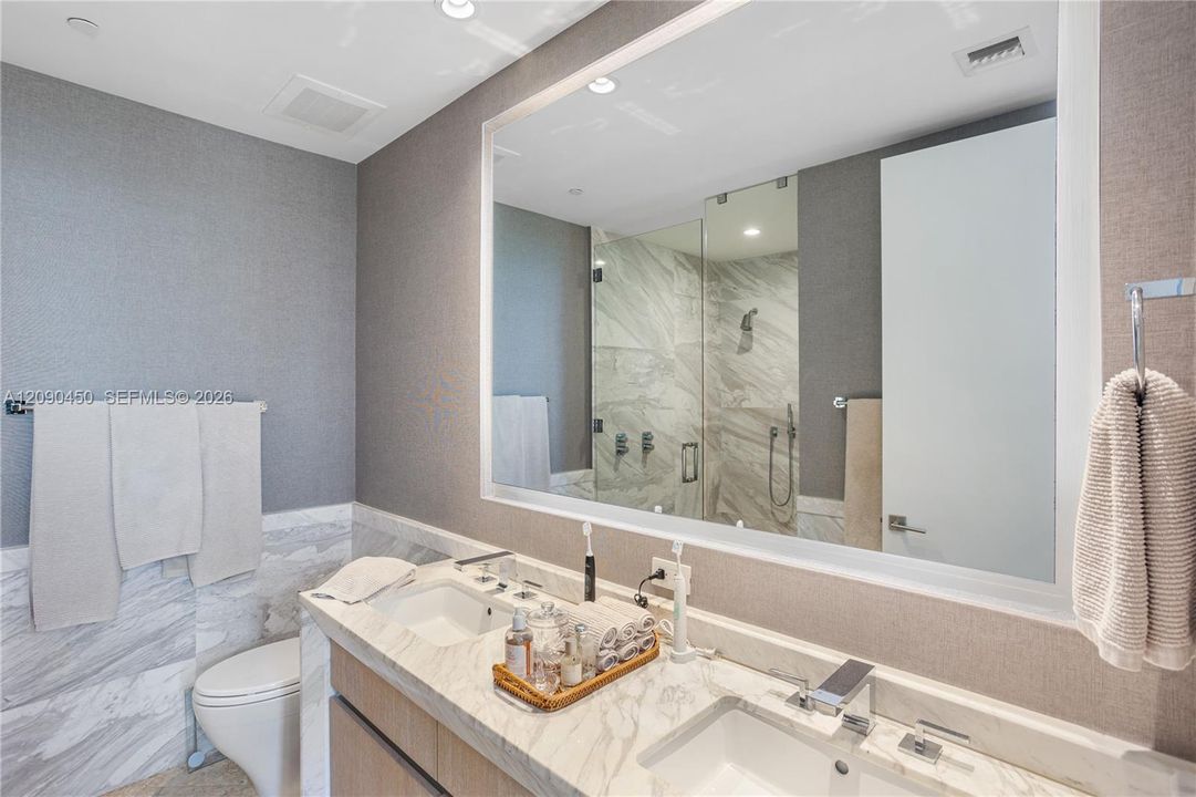 For Rent: $10,500 (2 beds, 2 baths, 1059 Square Feet)