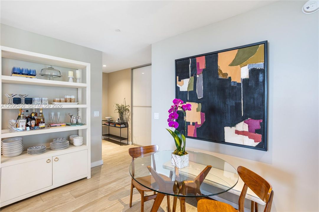 For Rent: $10,500 (2 beds, 2 baths, 1059 Square Feet)