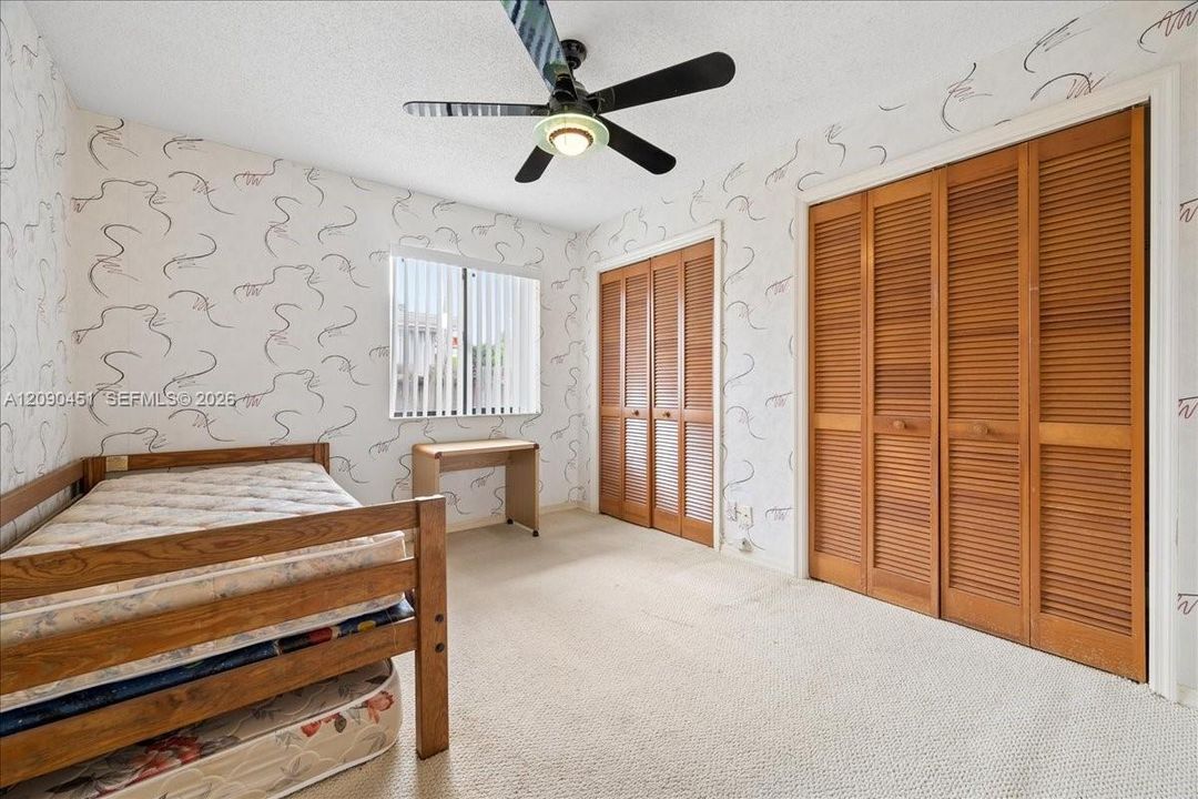 En Venta: $559,900 (4 camas, 2 baños, 1669 Pies cuadrados)