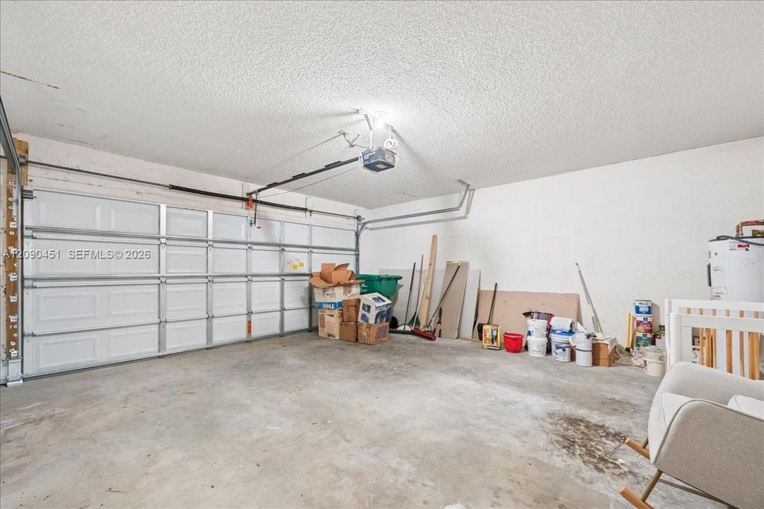 En Venta: $559,900 (4 camas, 2 baños, 1669 Pies cuadrados)