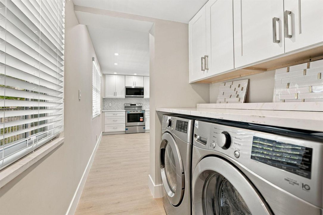 15-web-or-mls-806-cypress-grove-ln-303