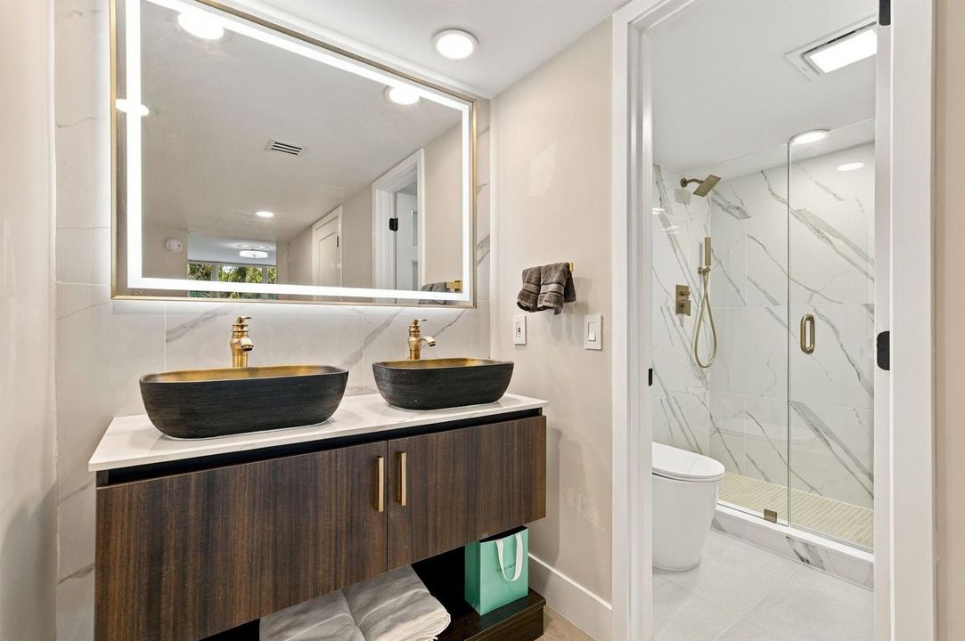18-web-or-mls-806-cypress-grove-ln-303