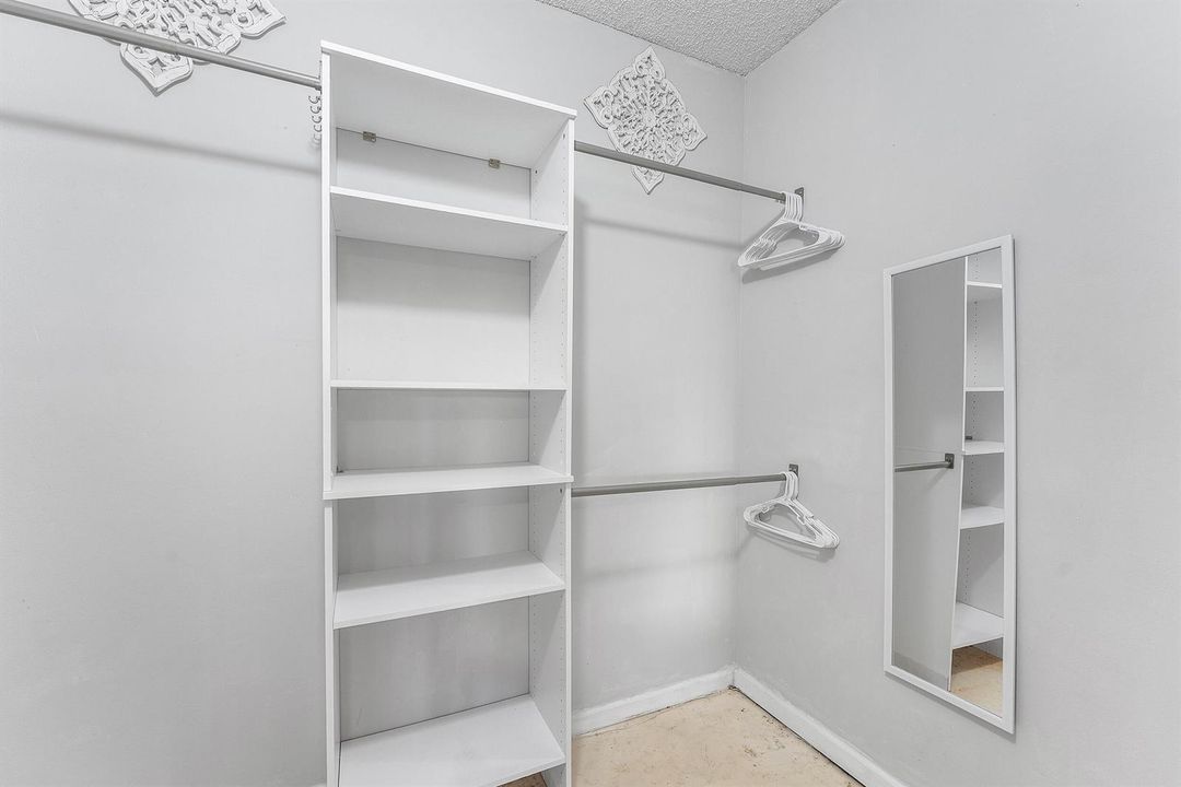 022-6735ViaRegina-BocaRaton-FL-33433-FUL