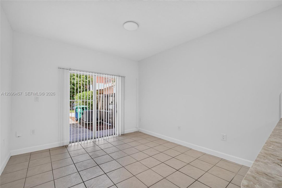For Sale: $390,000 (3 beds, 2 baths, 1672 Square Feet)