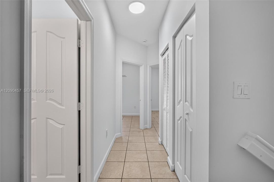 For Sale: $390,000 (3 beds, 2 baths, 1672 Square Feet)
