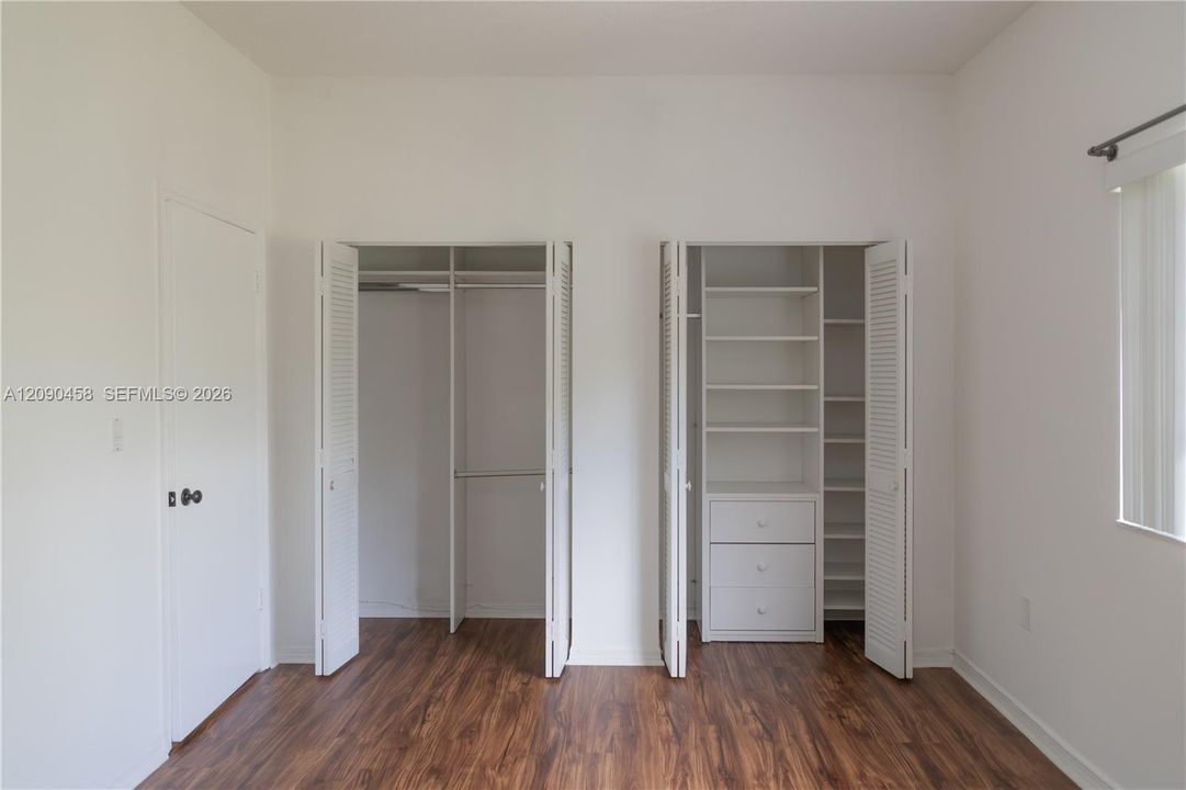 В аренду: $2,500 (1 спален, 1 ванн, 700 Квадратных фут)