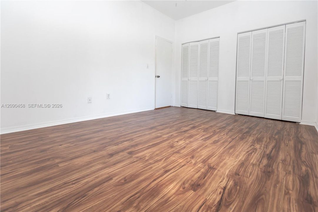 В аренду: $2,500 (1 спален, 1 ванн, 700 Квадратных фут)