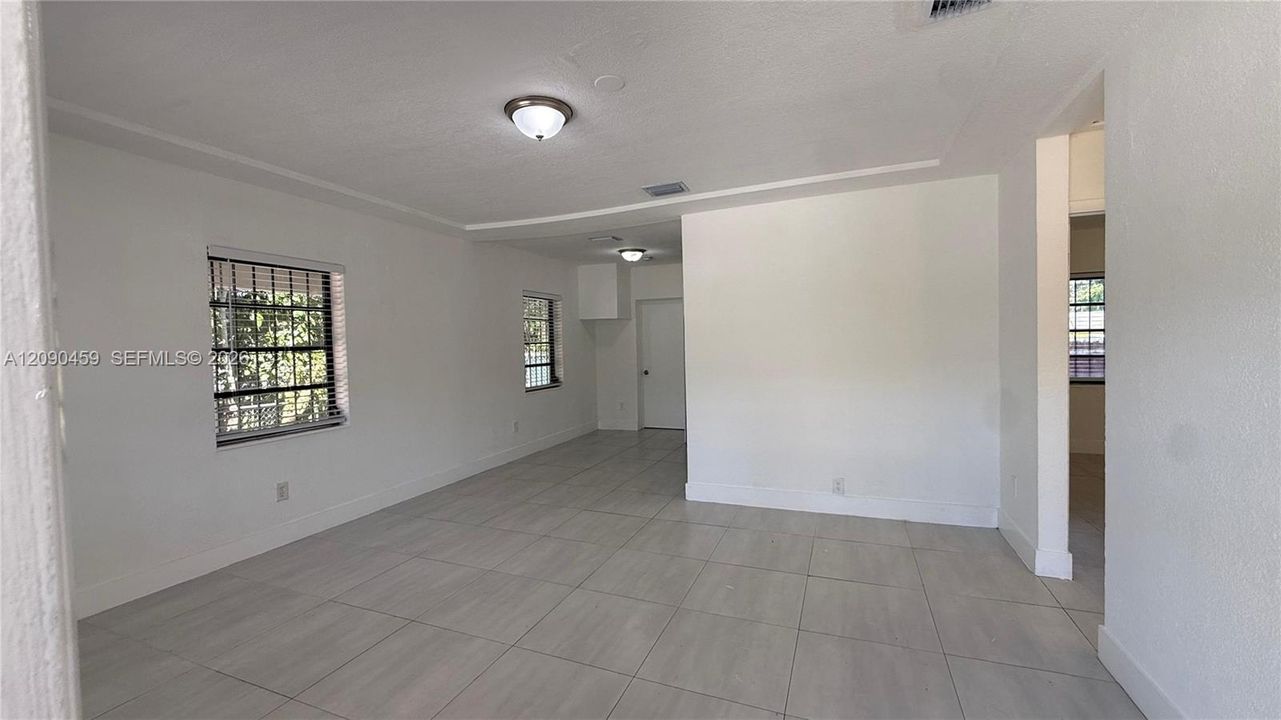 En Renta: $2,800 (3 camas, 2 baños, 1050 Pies cuadrados)
