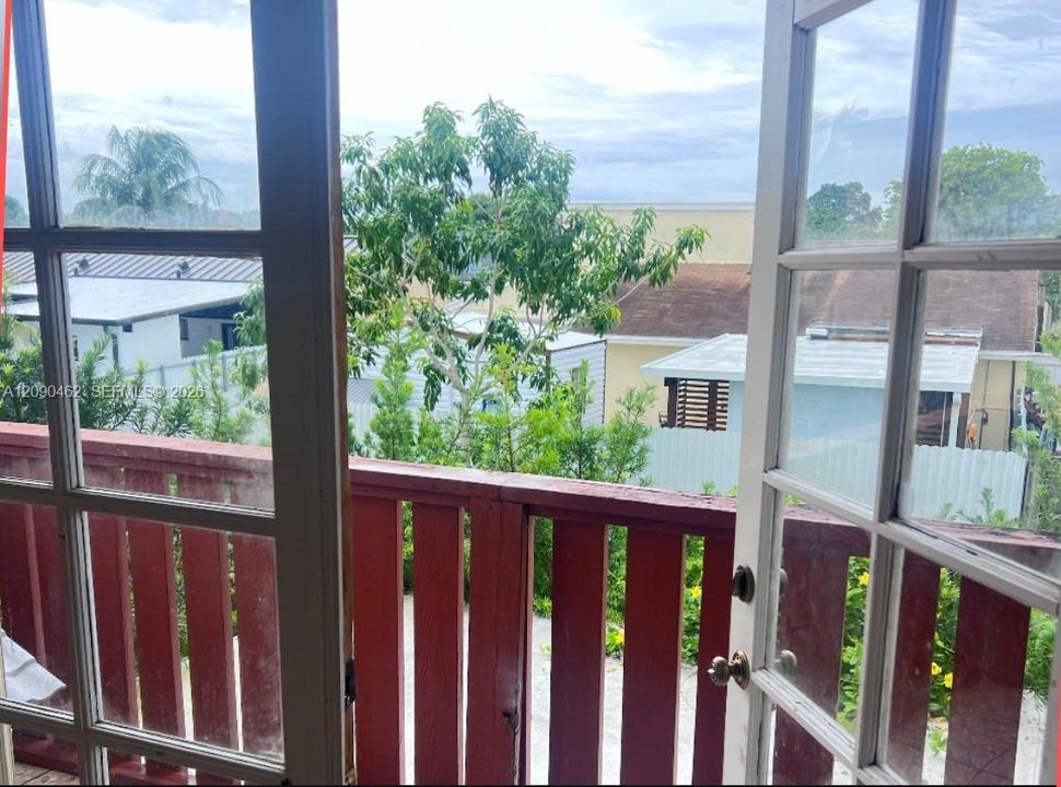 En Venta: $375,000 (3 camas, 2 baños, 1202 Pies cuadrados)