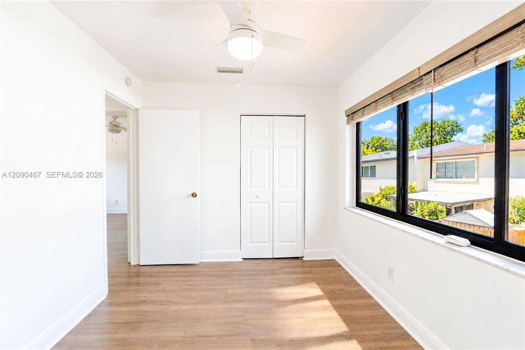 For Rent: $3,000 (3 beds, 2 baths, 1378 Square Feet)