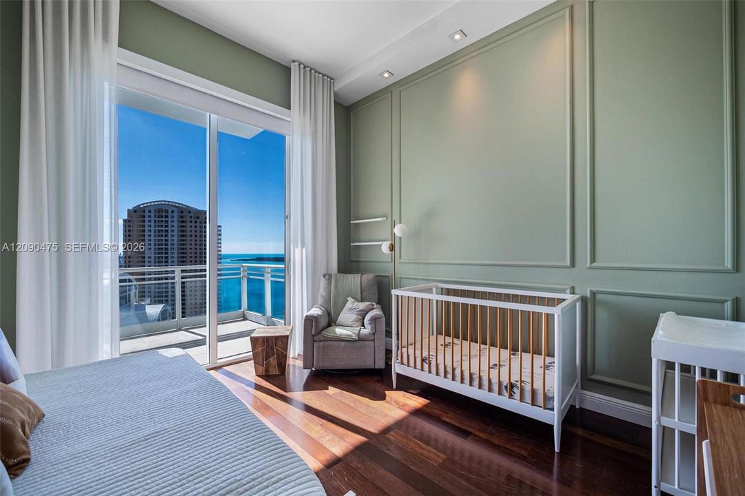 For Sale: $2,695,000 (3 beds, 4 baths, 2631 Square Feet)