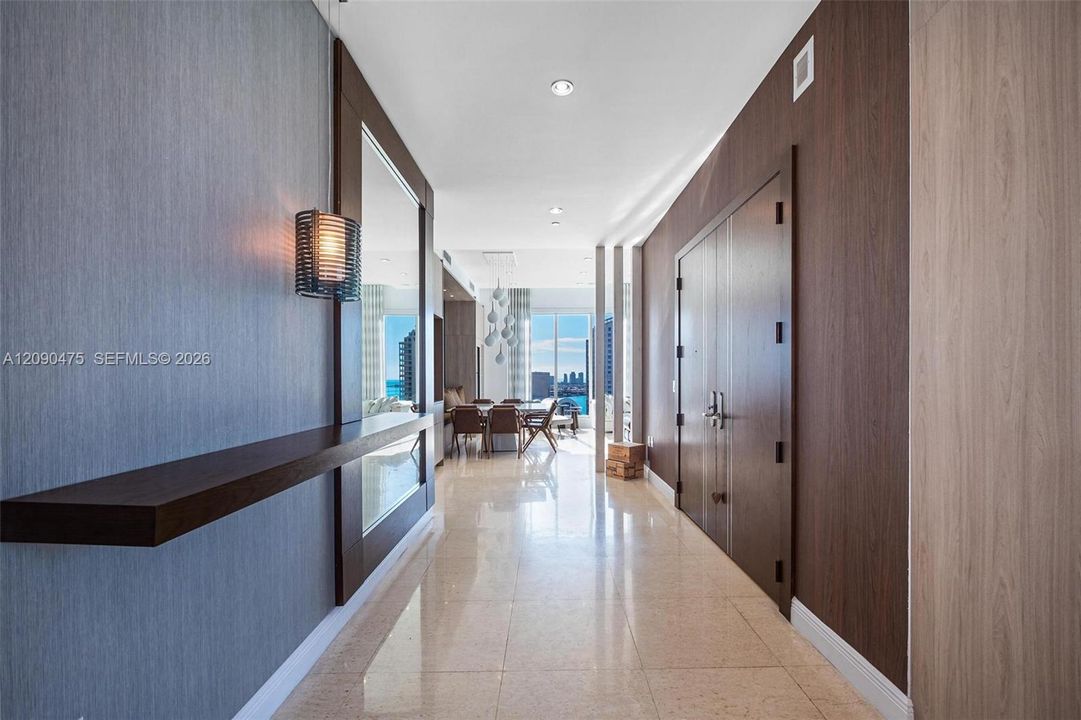 For Sale: $2,695,000 (3 beds, 4 baths, 2631 Square Feet)