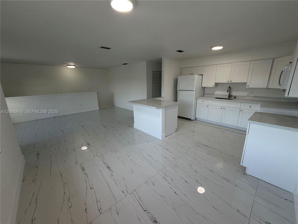 For Rent: $2,600 (10 beds, 8 baths, 4736 Square Feet)