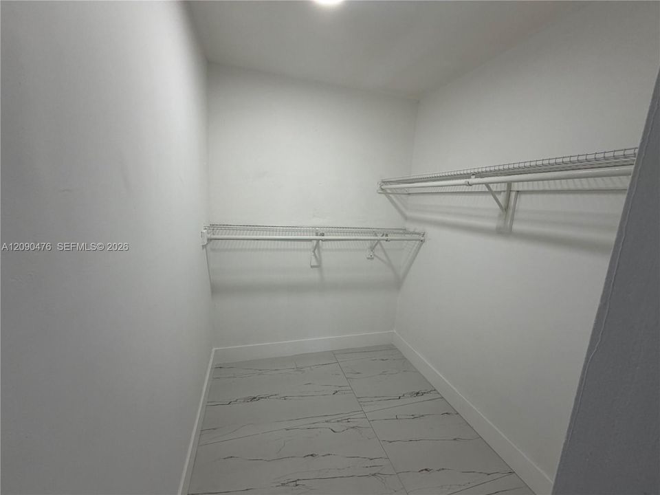 For Rent: $2,600 (10 beds, 8 baths, 4736 Square Feet)