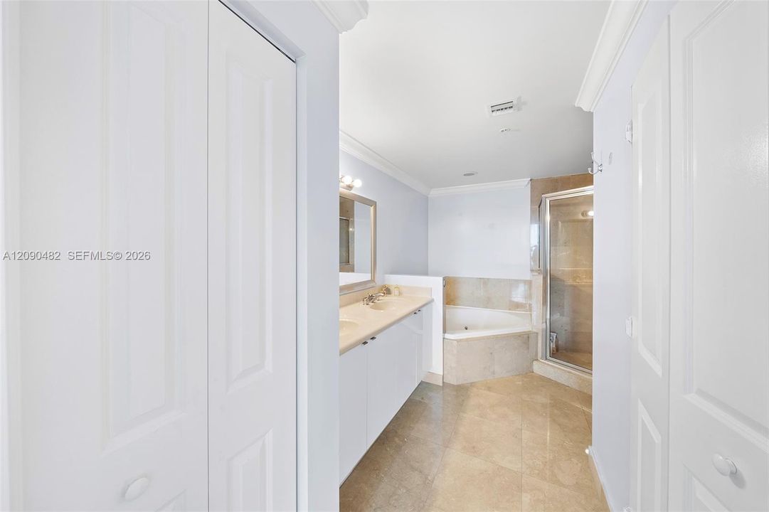 В аренду: $3,600 (2 спален, 2 ванн, 1223 Квадратных фут)