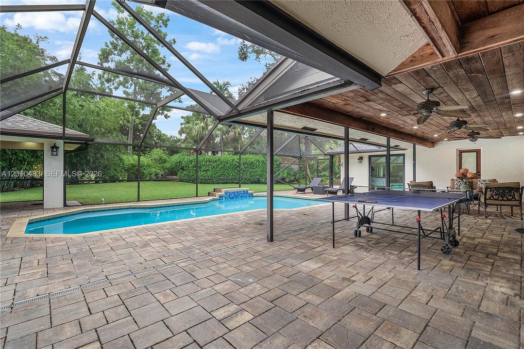 For Rent: $15,000 (4 beds, 3 baths, 3723 Square Feet)